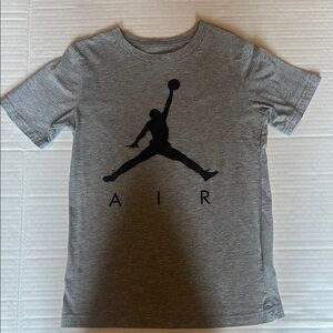 Jordan Air Boys Gray Air Graphic T-Shirt Size M
